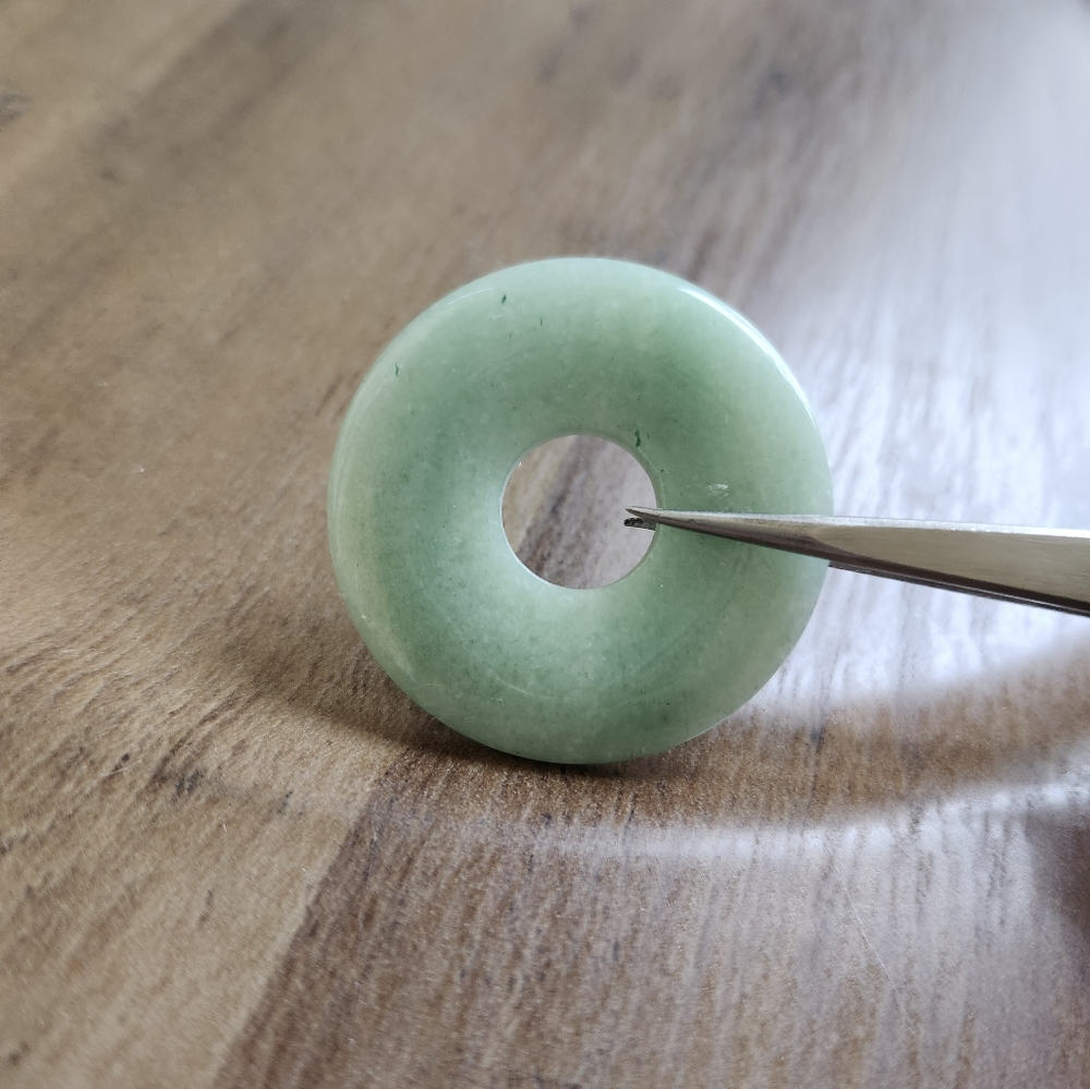 Round Jade pendent